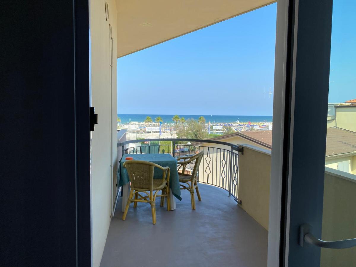 Hotel Moderno - Bed & Breakfast Cervia Eksteriør bilde