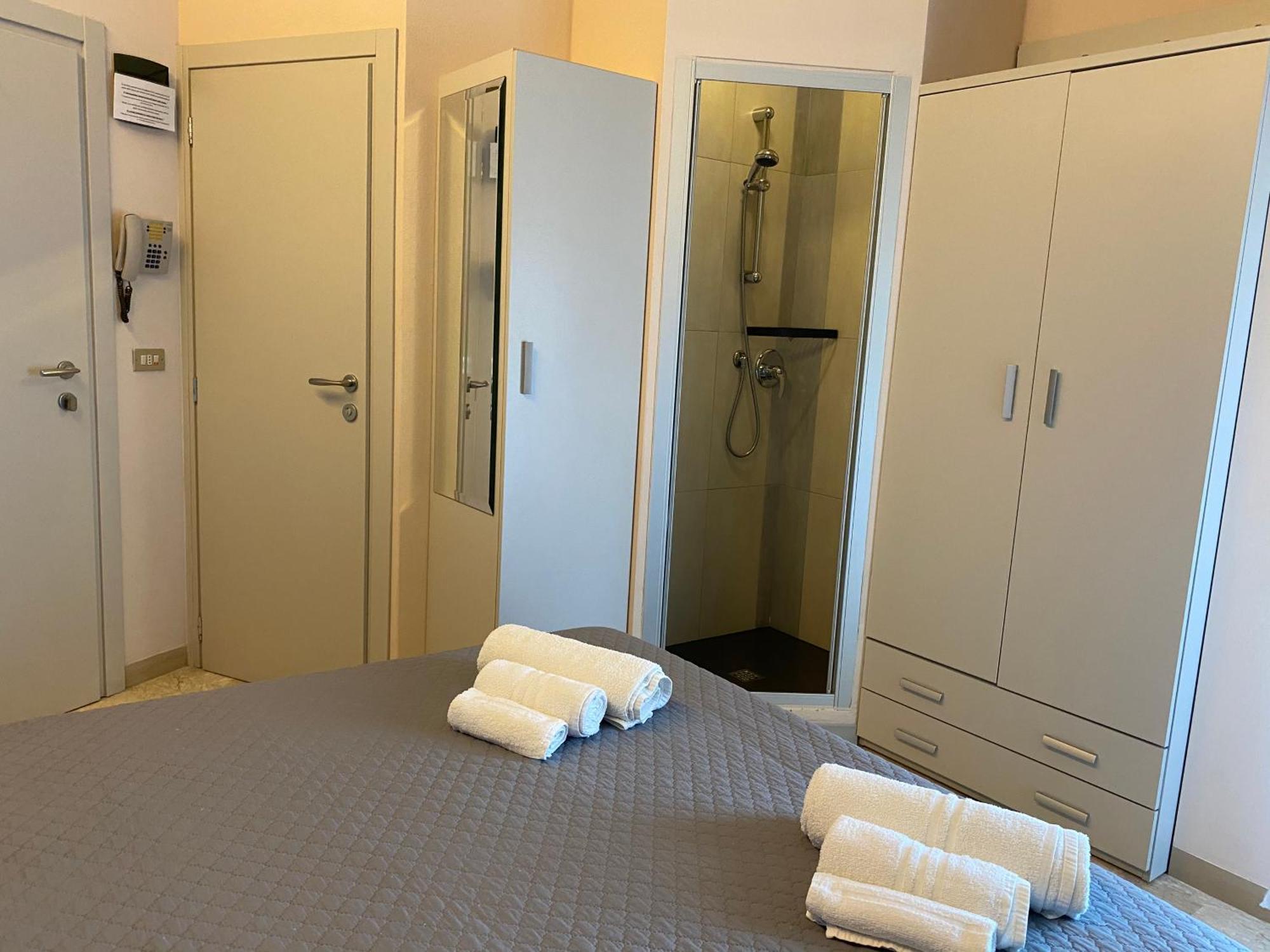Hotel Moderno - Bed & Breakfast Cervia Eksteriør bilde