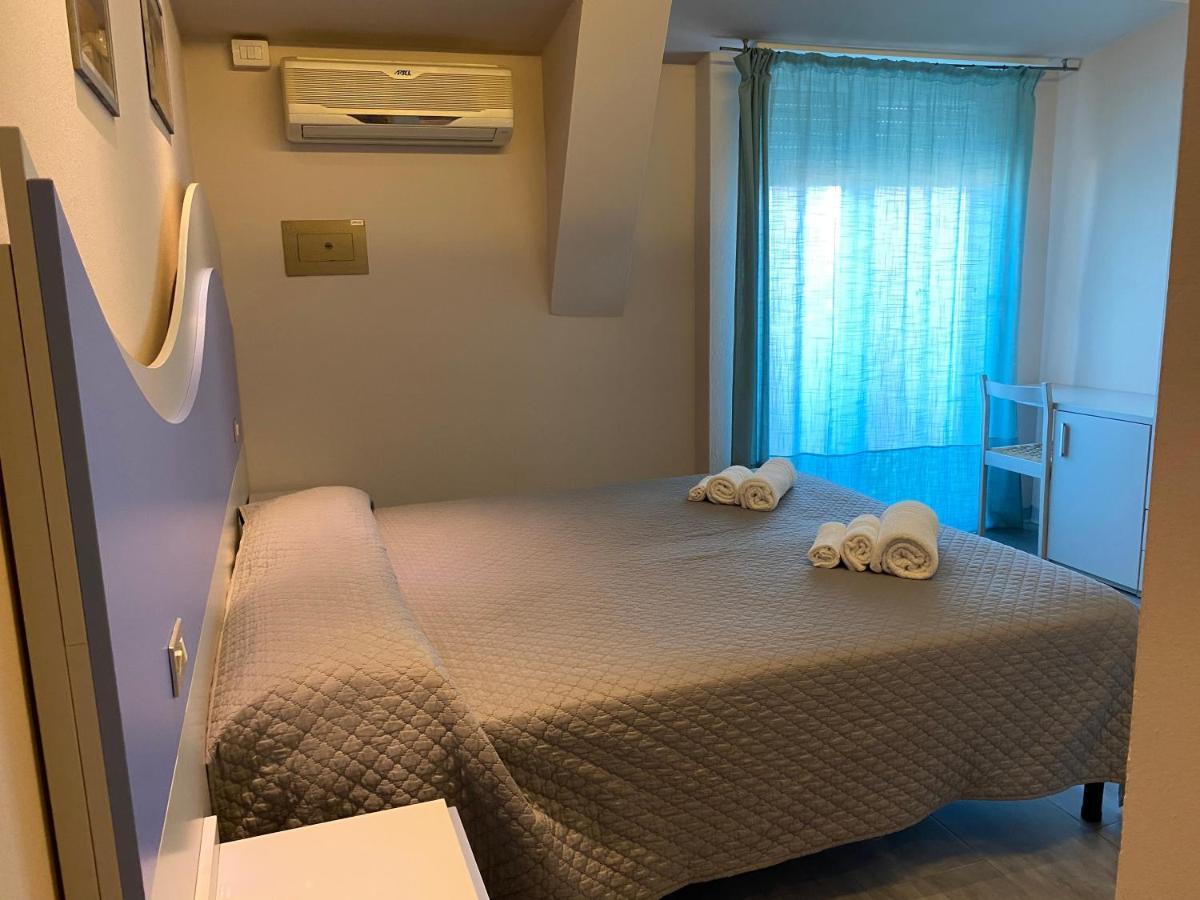 Hotel Moderno - Bed & Breakfast Cervia Eksteriør bilde
