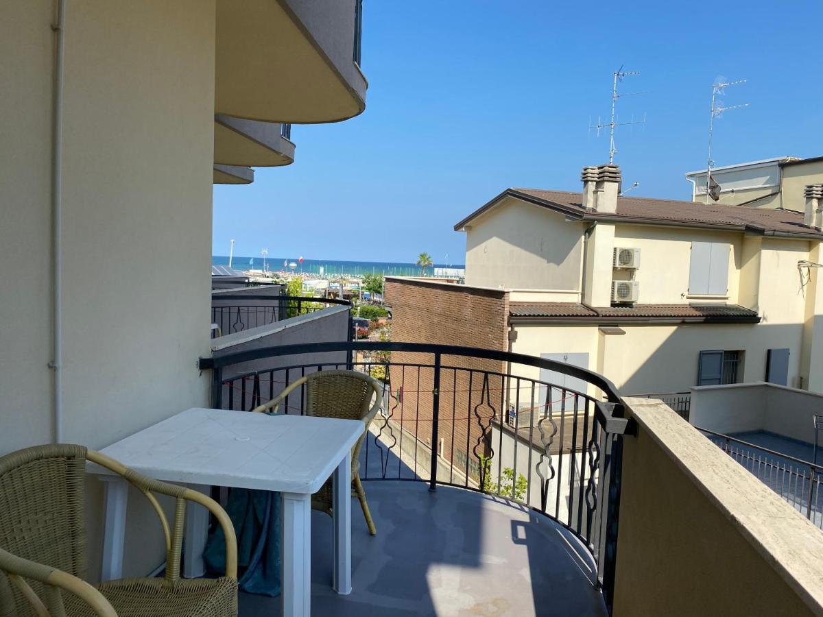 Hotel Moderno - Bed & Breakfast Cervia Eksteriør bilde