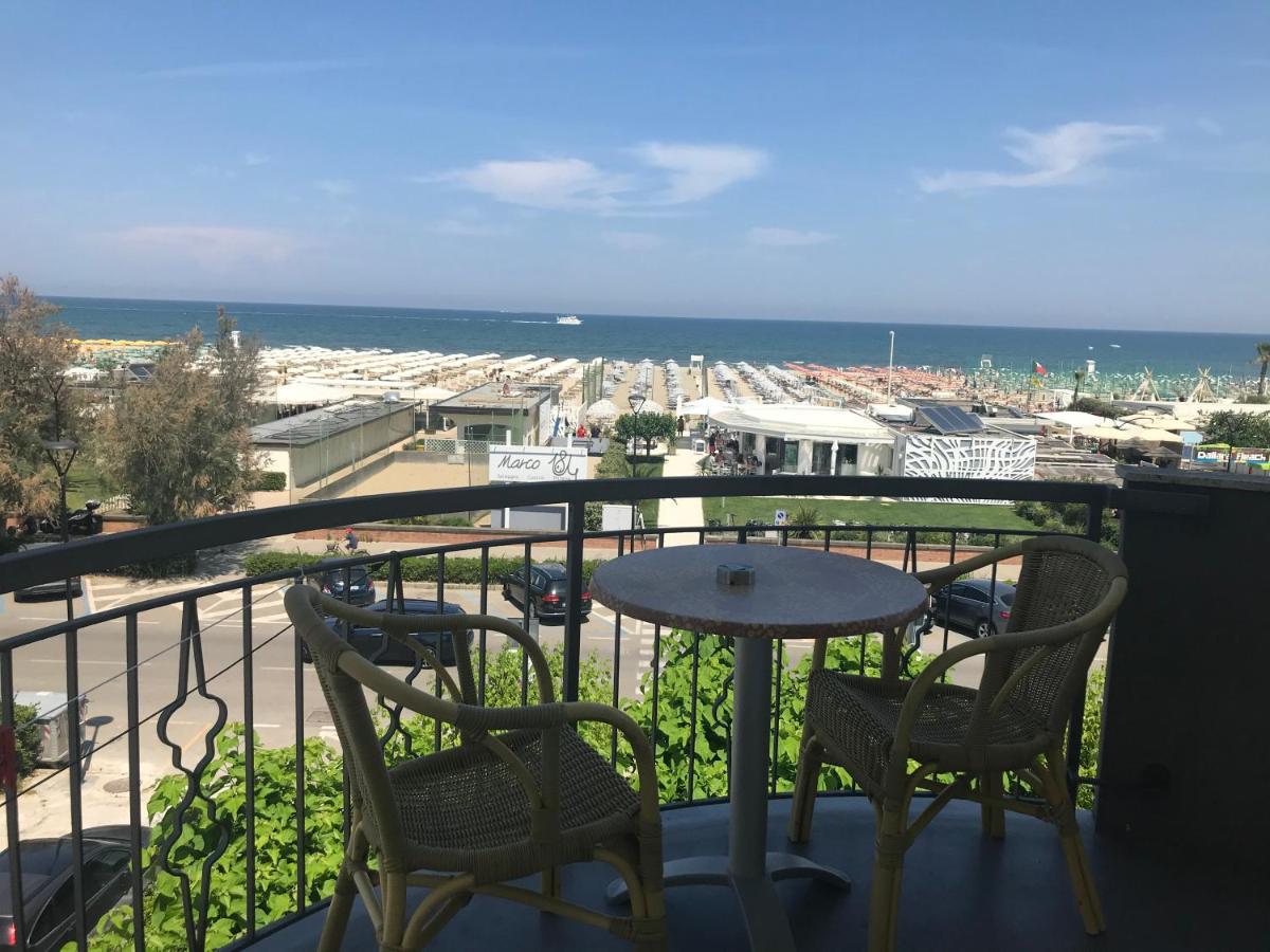 Hotel Moderno - Bed & Breakfast Cervia Eksteriør bilde