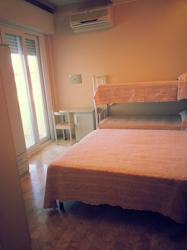 Hotel Moderno - Bed & Breakfast Cervia Eksteriør bilde